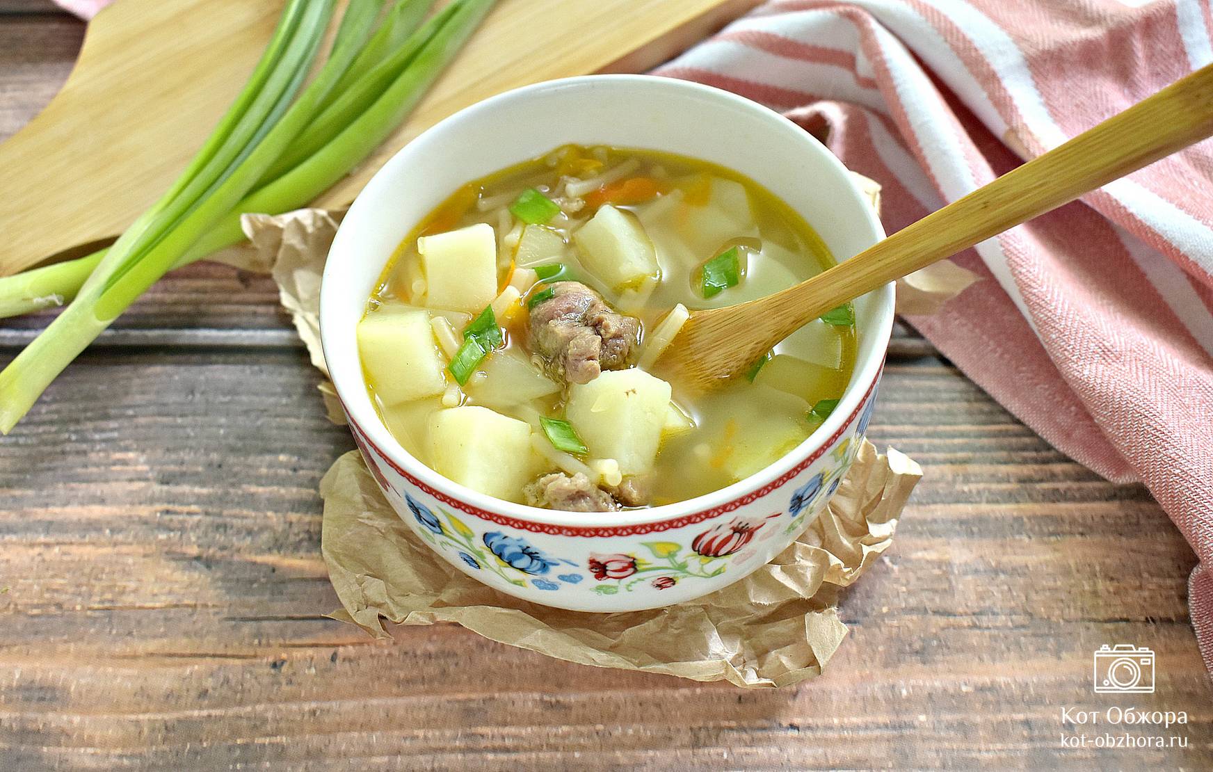 Суп с тушенкой и картошкой