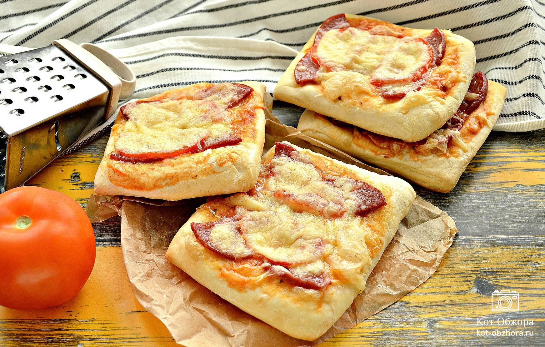 рецепт пиццы с помидором колбасой и сыром фото 74