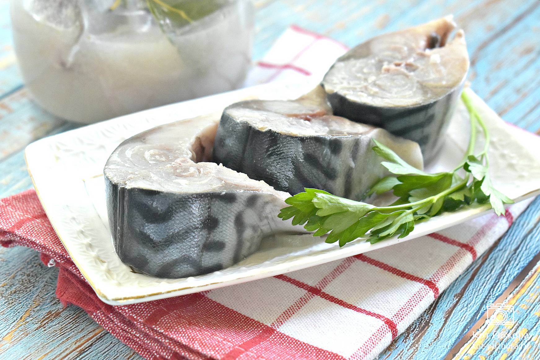 Скумбрия маринованная с луком