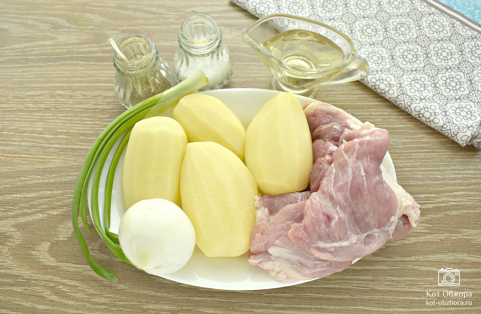 Свинина запеченная с сыром и картофелем