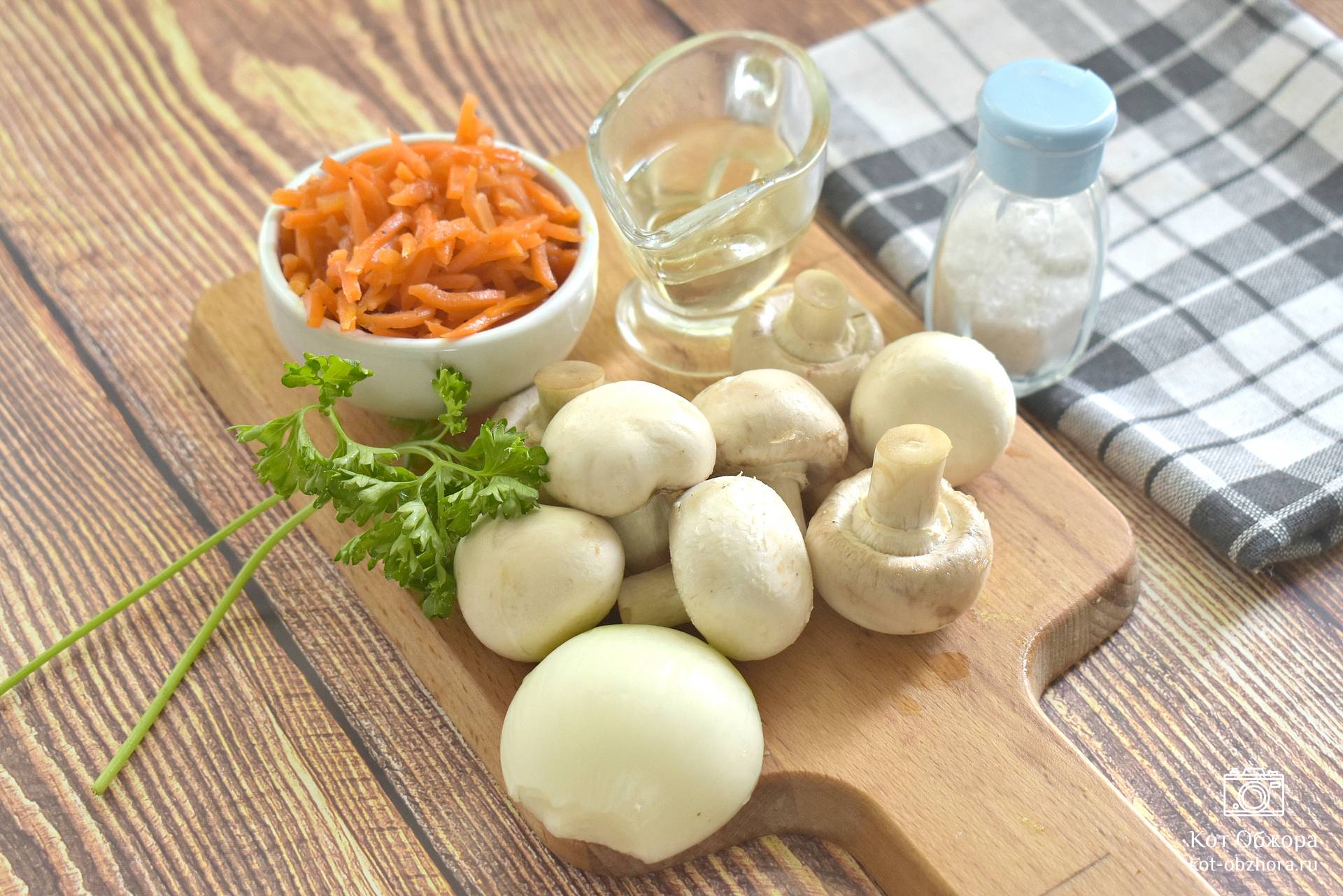 Салат с опятами и корейской морковью - рецепт автора Евгения Акопян