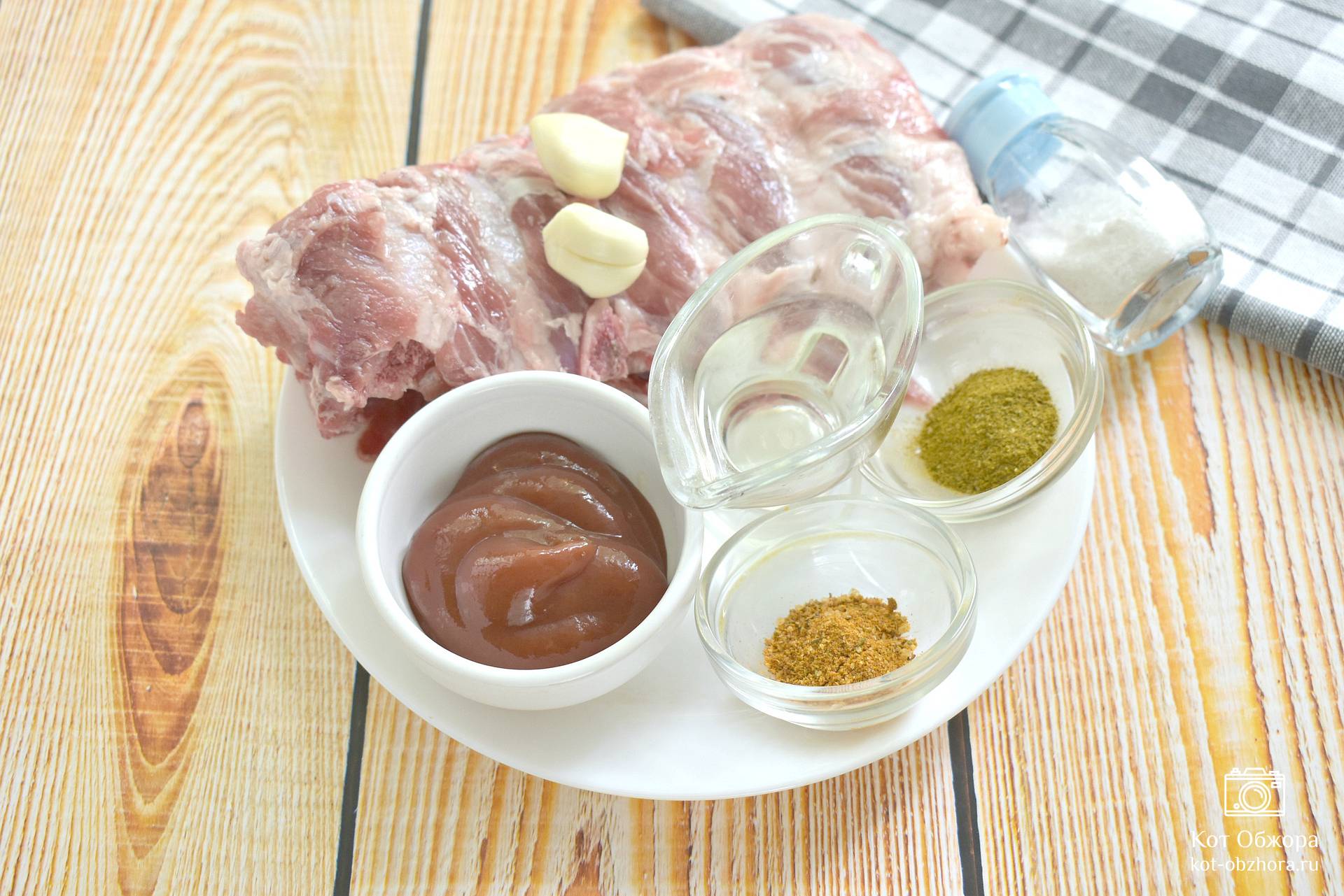 Как приготовить свиные ребрышки в духовке в фольге, секреты и 4 рецепта маринада