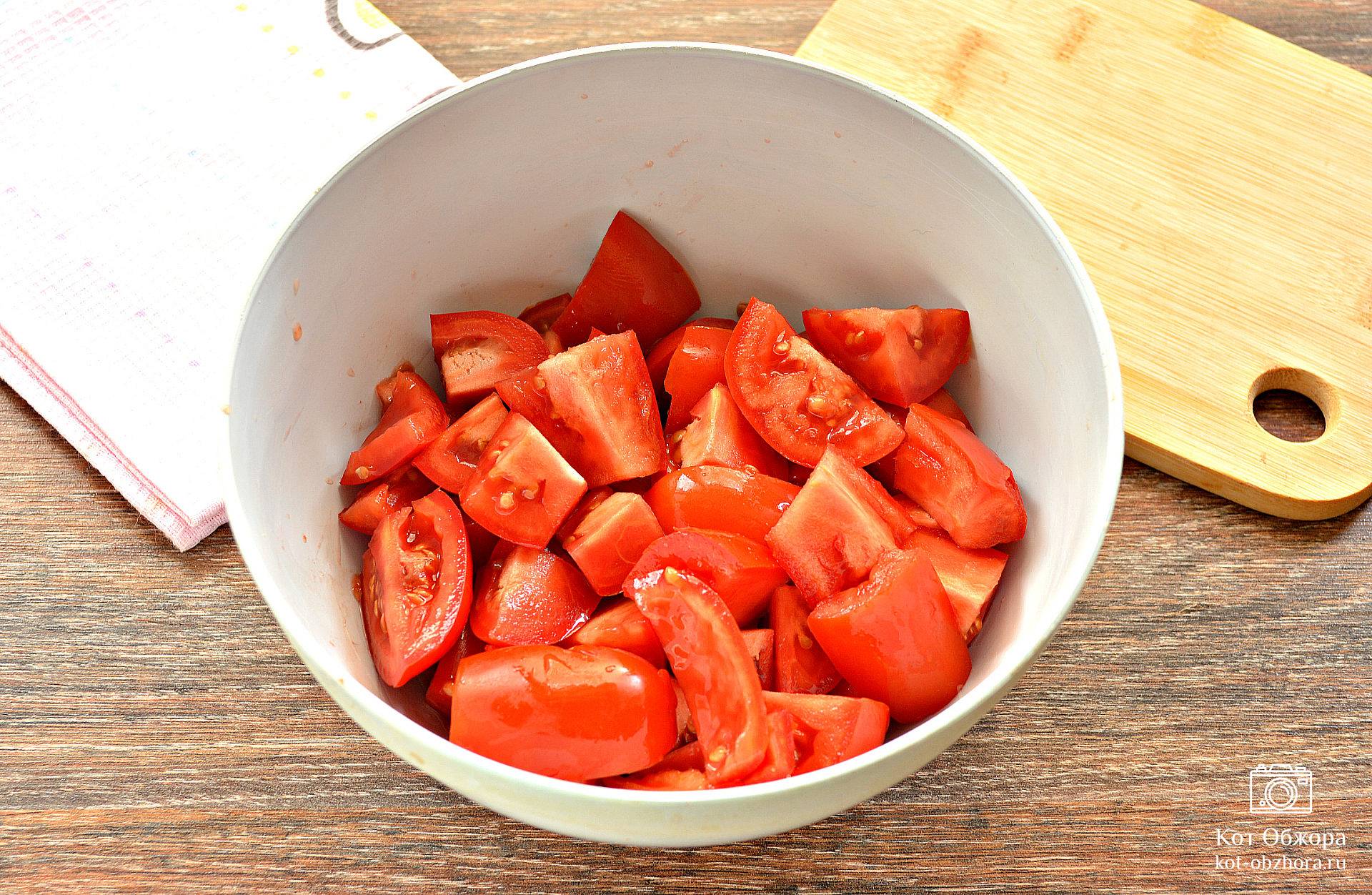 Аджика из помидоров и чеснока на зиму: рецепт с фото