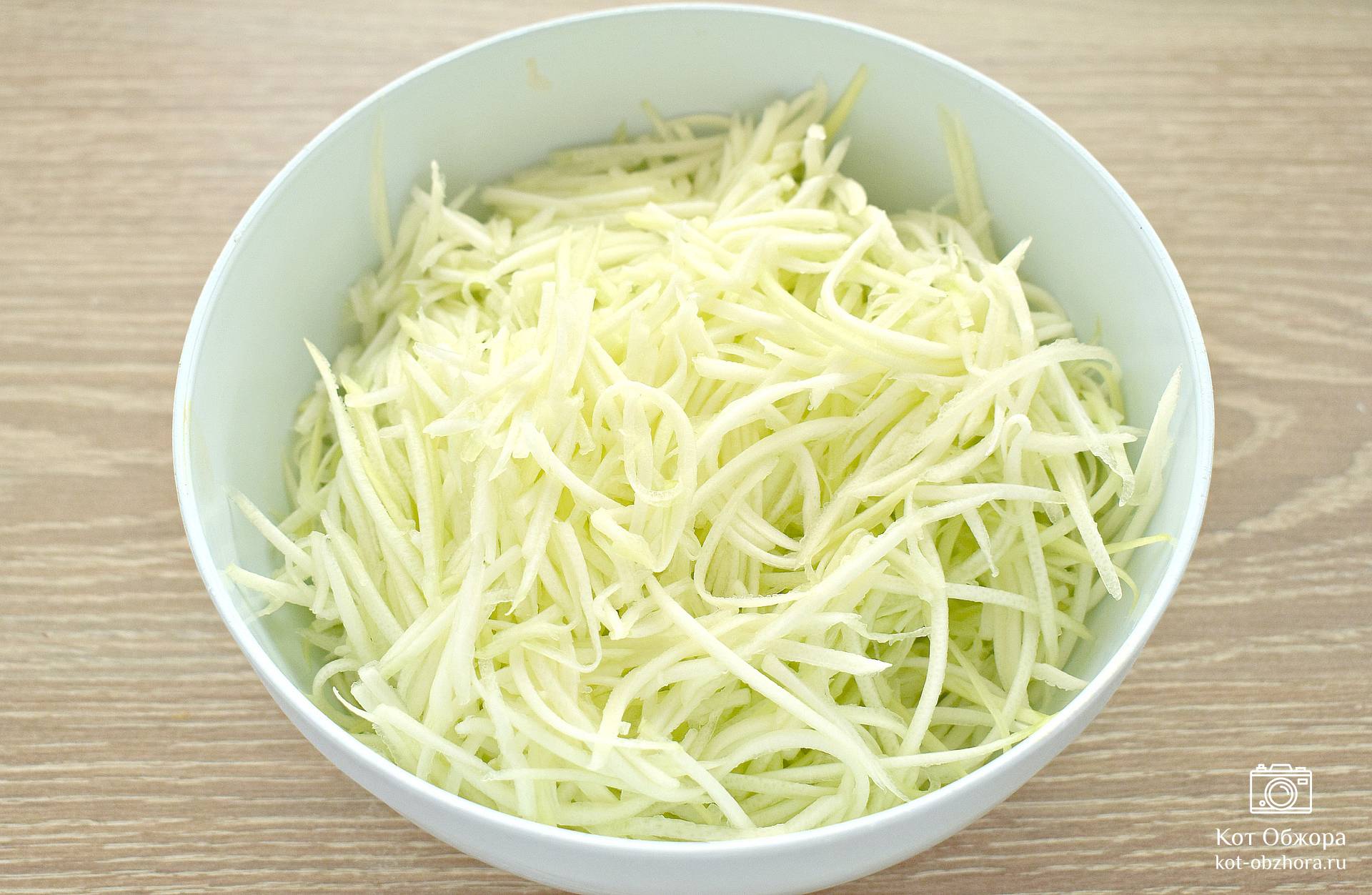 Салат из сырых кабачков по — корейски