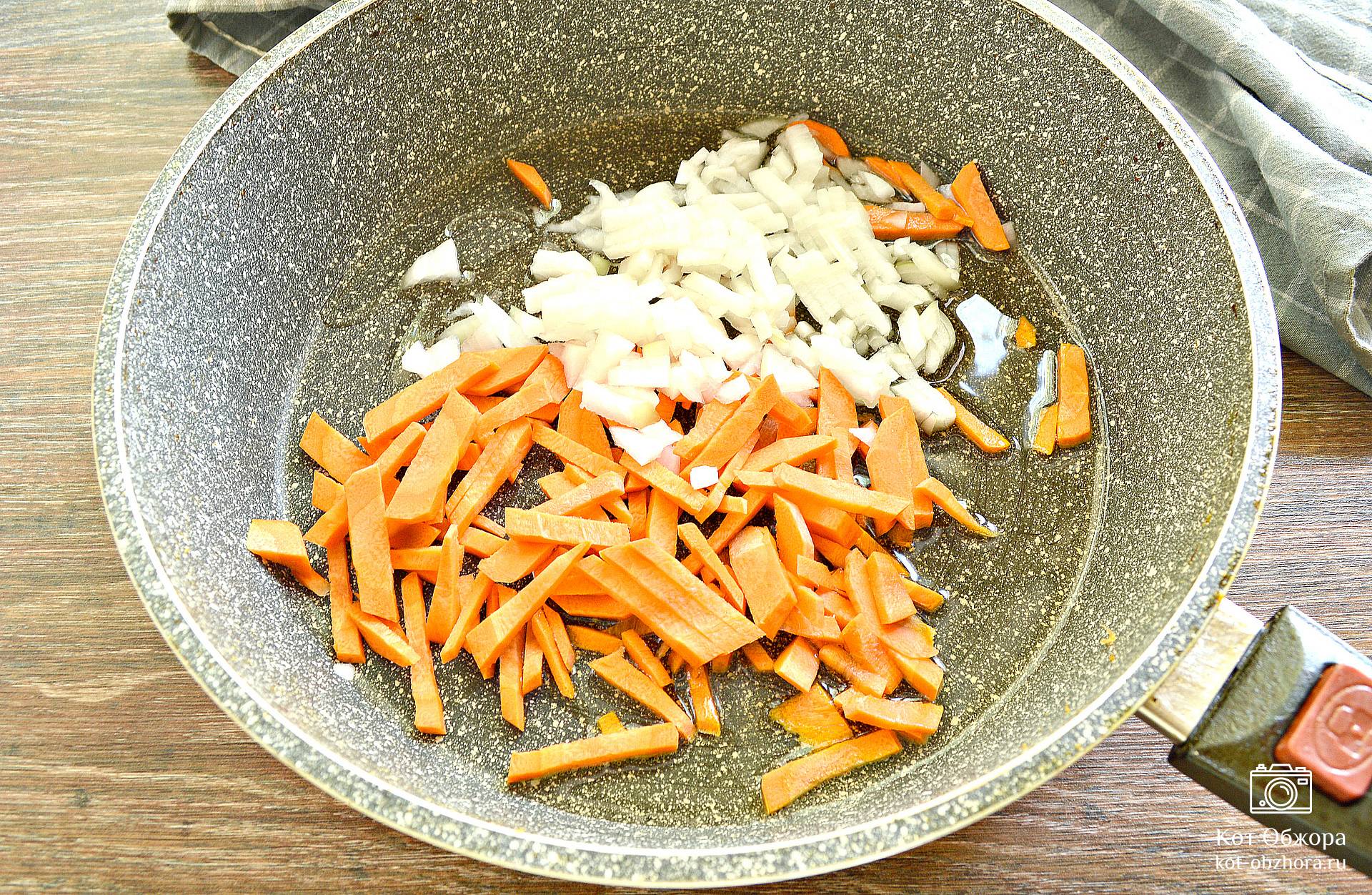 Овощное рагу с картошкой, кабачком и капустой – рецепт