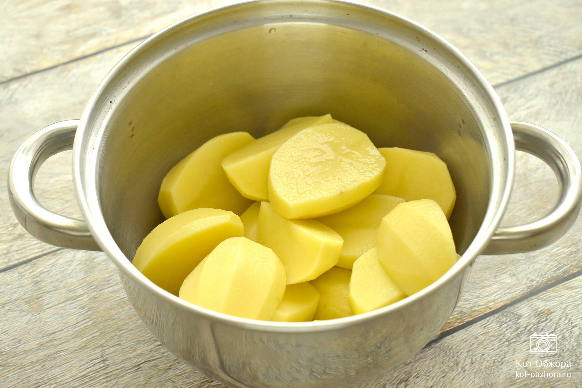 Картофель жареный с фаршем на сковороде простой рецепт пошаговый