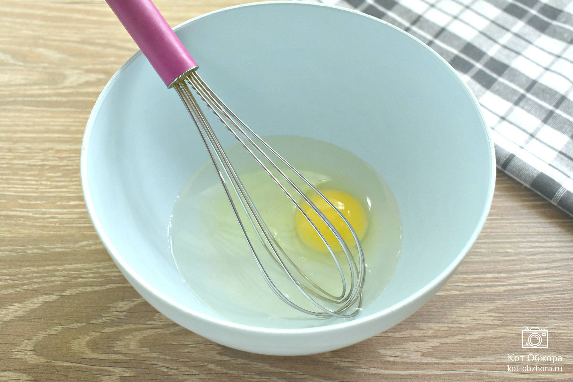 Лепешки на воде муке и яйце жареные на сковороде рецепт с фото — Вкусное дома