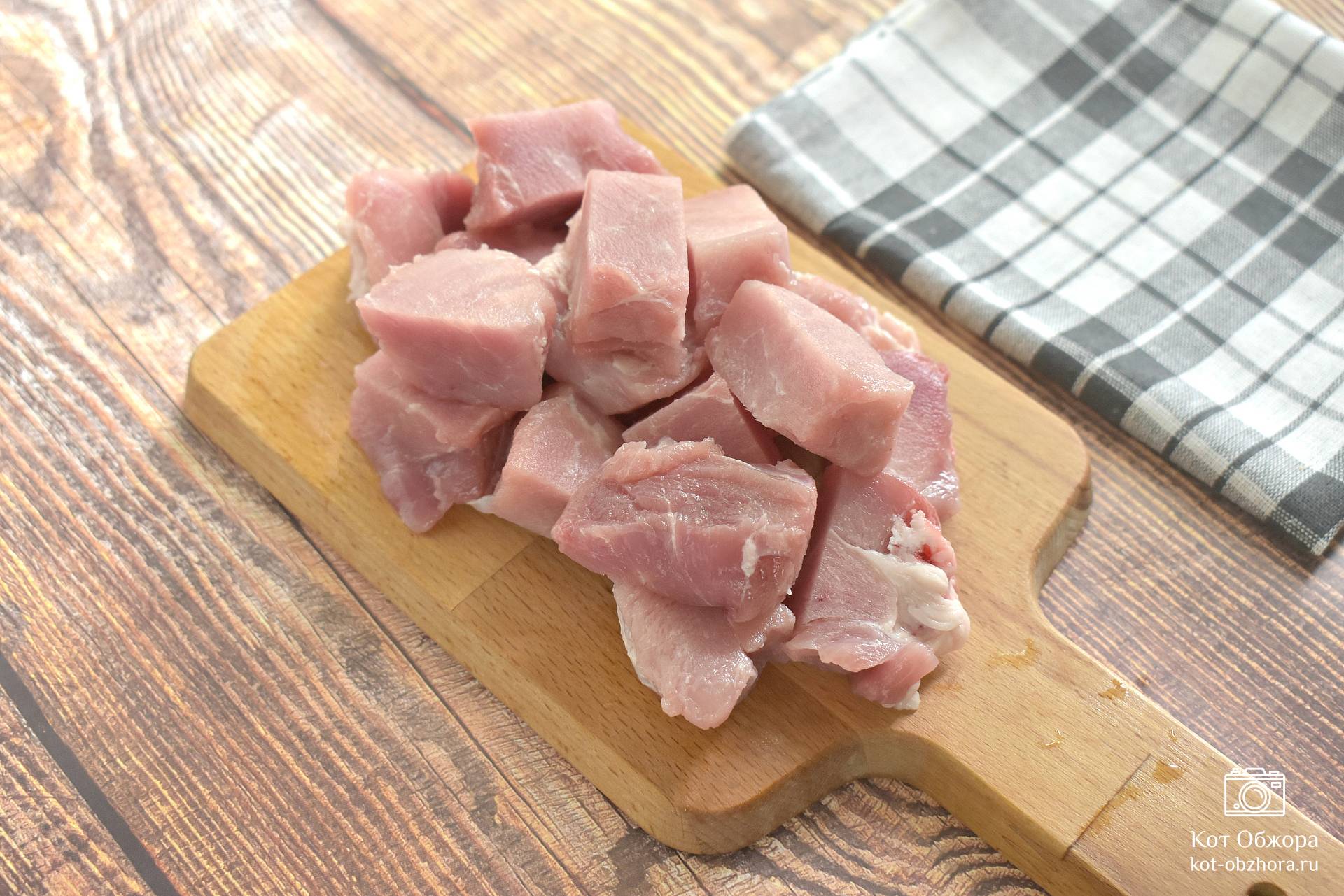 Как приготовить сочное мясо в духовке: 10 лучших рецептов