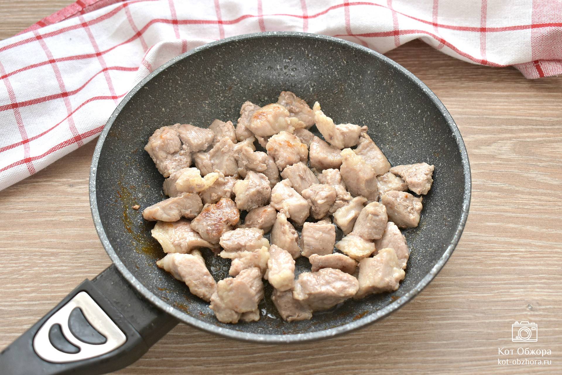 Свинина, тушенная с гречкой - пошаговый рецепт с фото на garant-artem.ru