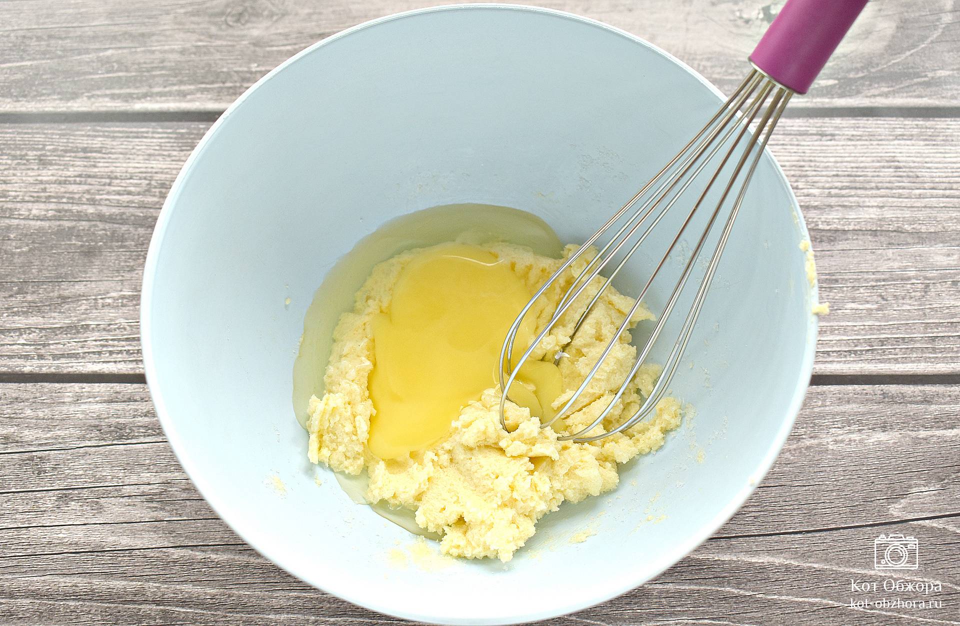 Вариант 1: Классический рецепт кекса на маргарине