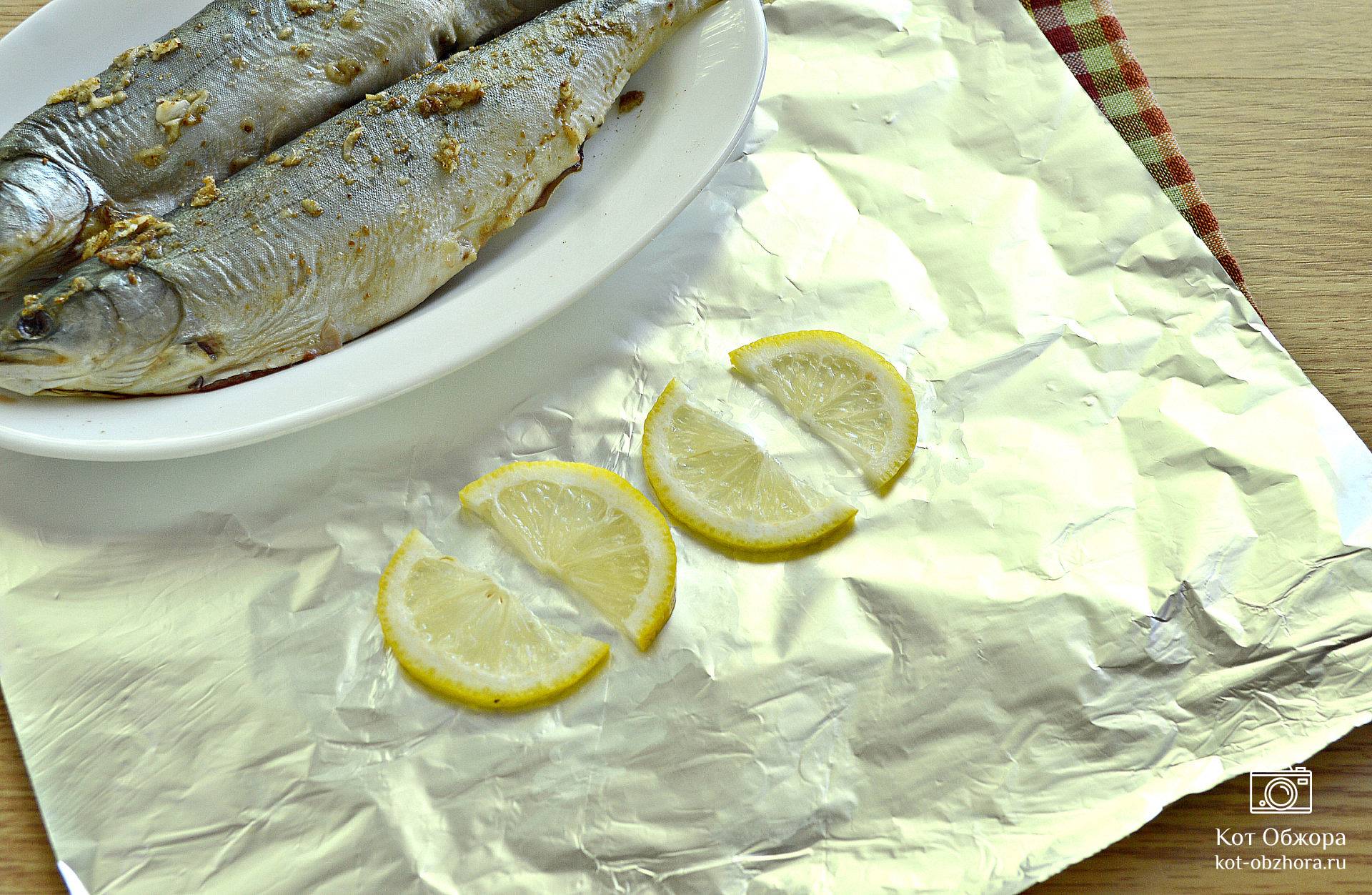 Голец в духовке: как вкусно приготовить рыбу - рецепт с фото