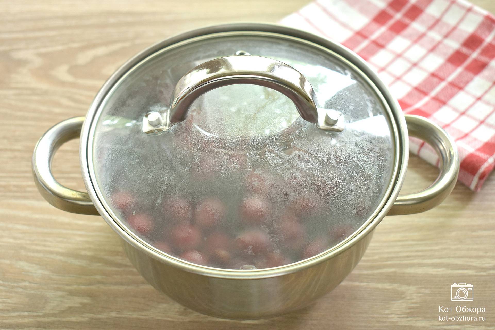 Компот из свежей вишни в кастрюле: пошаговый рецепт с фото