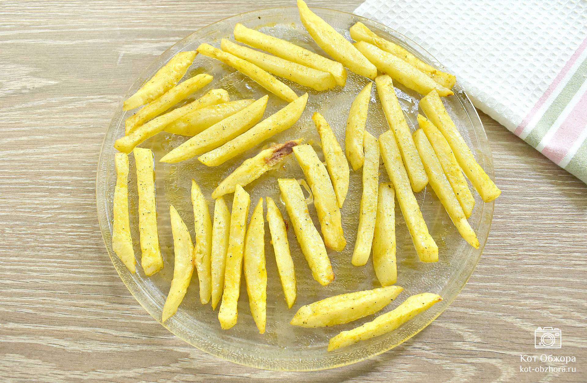 Как приготовить картошку фри в микроволновке?