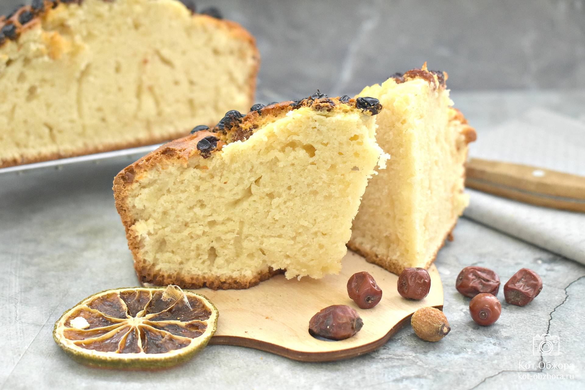 Шарлотка с ягодами на сметане. Такой вкуснятины вы еще не пробовали! | Вкусно и полезно | Дзен