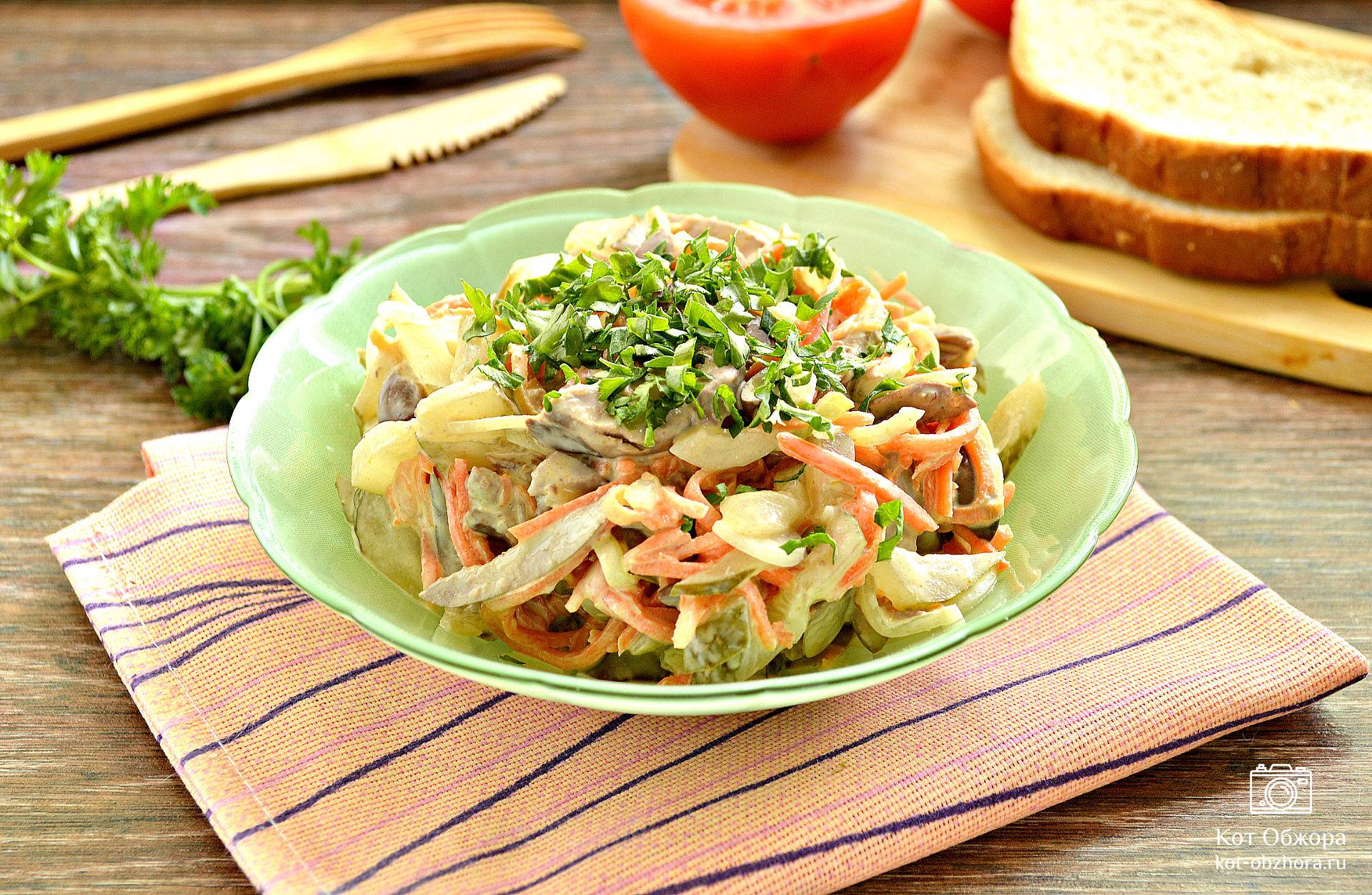 Салат с печенью и корейской морковью: рецепты