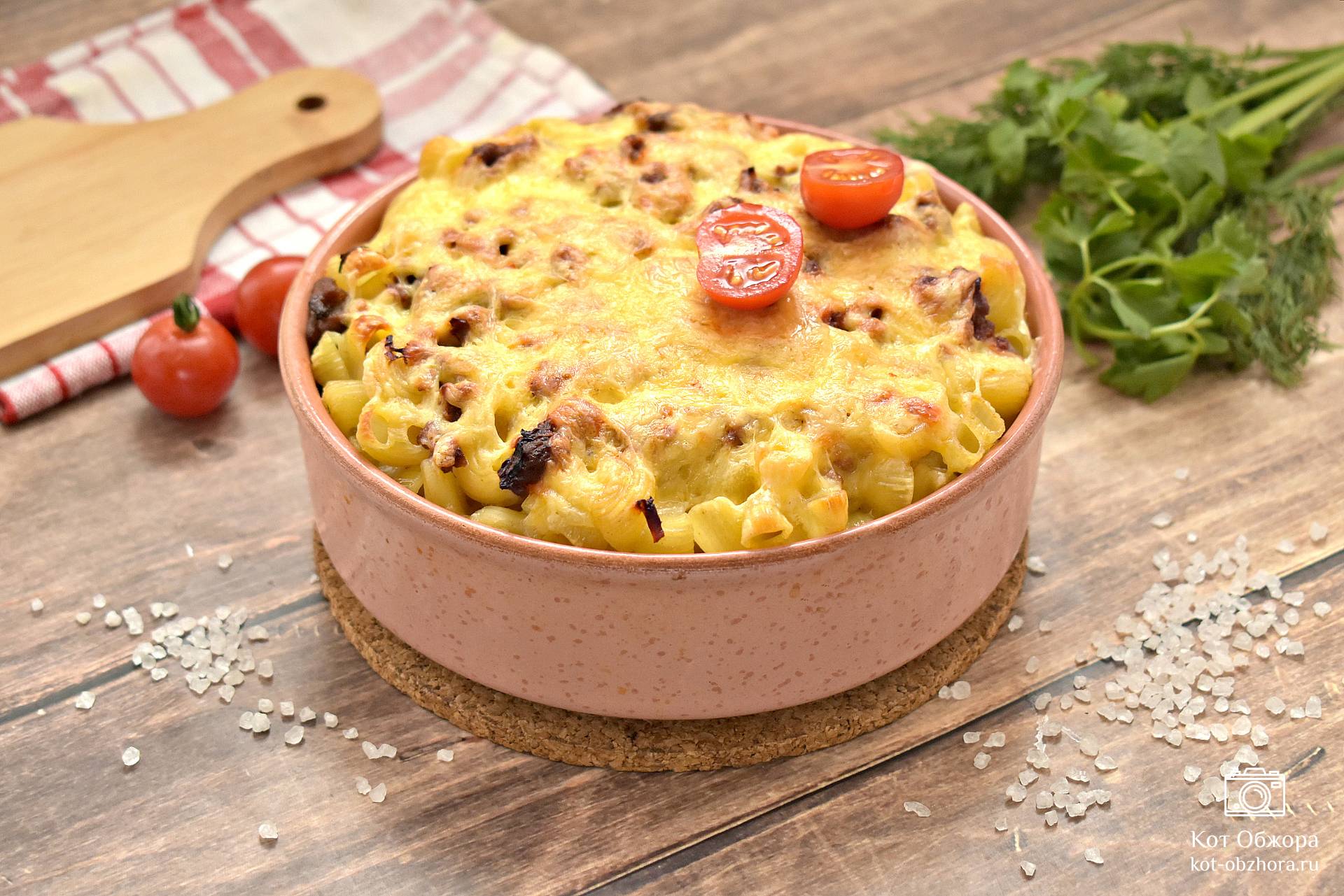 Макароны с фаршем и сыром в духовке – кулинарный рецепт