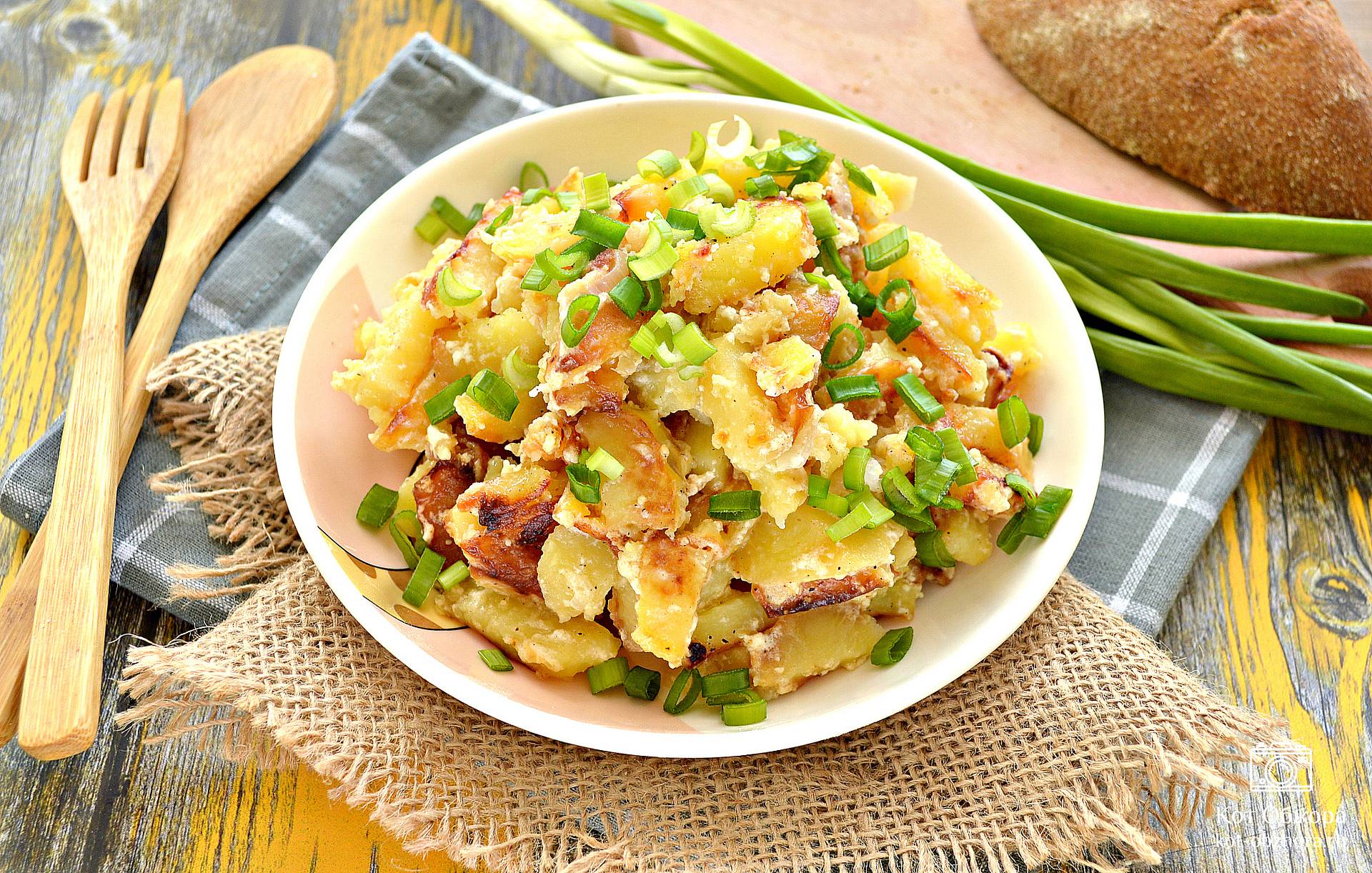 Тушёная картошка в сметане — пошаговый рецепт с фото