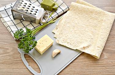 Возьмём для приготовления завтрака продукты по списку