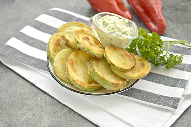 Кабачки в рисовой муке готовы