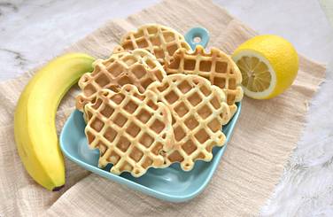 Вафли из банана получились мягкими, сладкими, сытными и вкусными