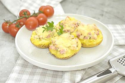 Крошка-картошка с ветчиной и сыром в аэрогриле