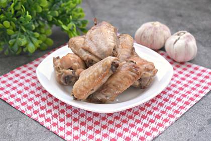 Куриные крылышки с имбирём и чесноком в духовке