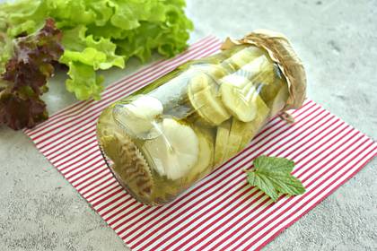 Маринованные огурцы кружочками