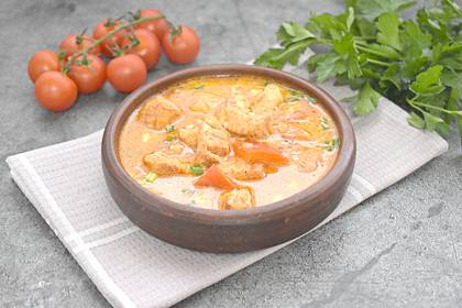 Паприкаш из курицы с болгарским перцем