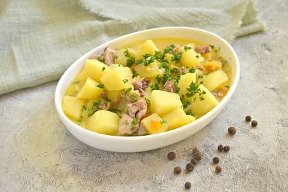 Шурпа с тушёнкой