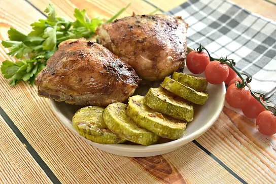 Рецепты блюд из курицы и кабачков. Что приготовить из курицы с кабачками?