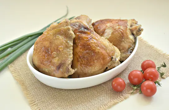 Куриные бёдра с соевым соусом в рукаве