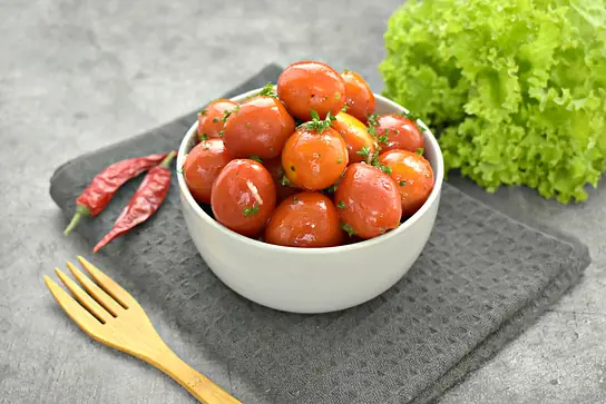Острые маринованные черри быстрого приготовления