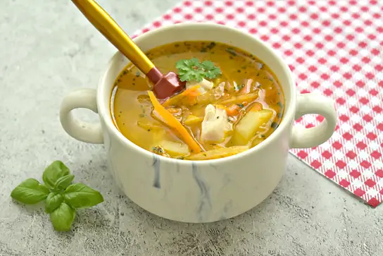 Щи из свежей и квашеной капусты