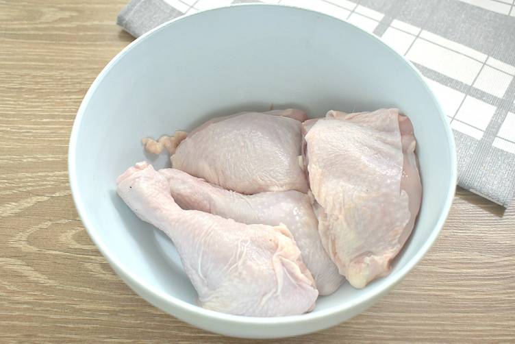 Куриные окорочка в сметанном соусе - рецепт блюда из птицы