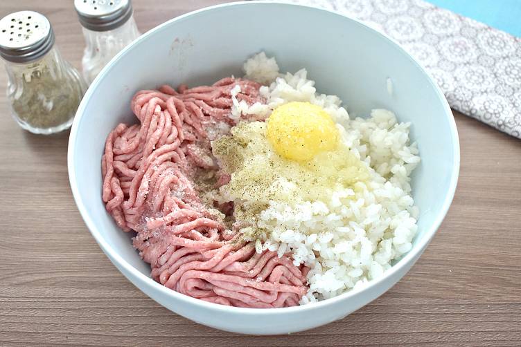 Тефтели с рисом без подливы - пошаговый рецепт с фото на витамин-п-байкальский.рф